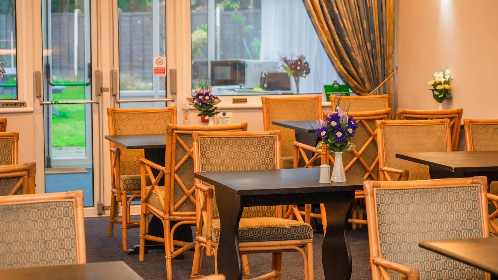 Royal Square Hotel - Nec & Birmingham Airport Marston Green