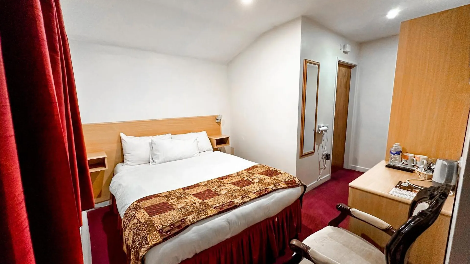 Royal Square Hotel - Nec & Birmingham Airport Marston Green