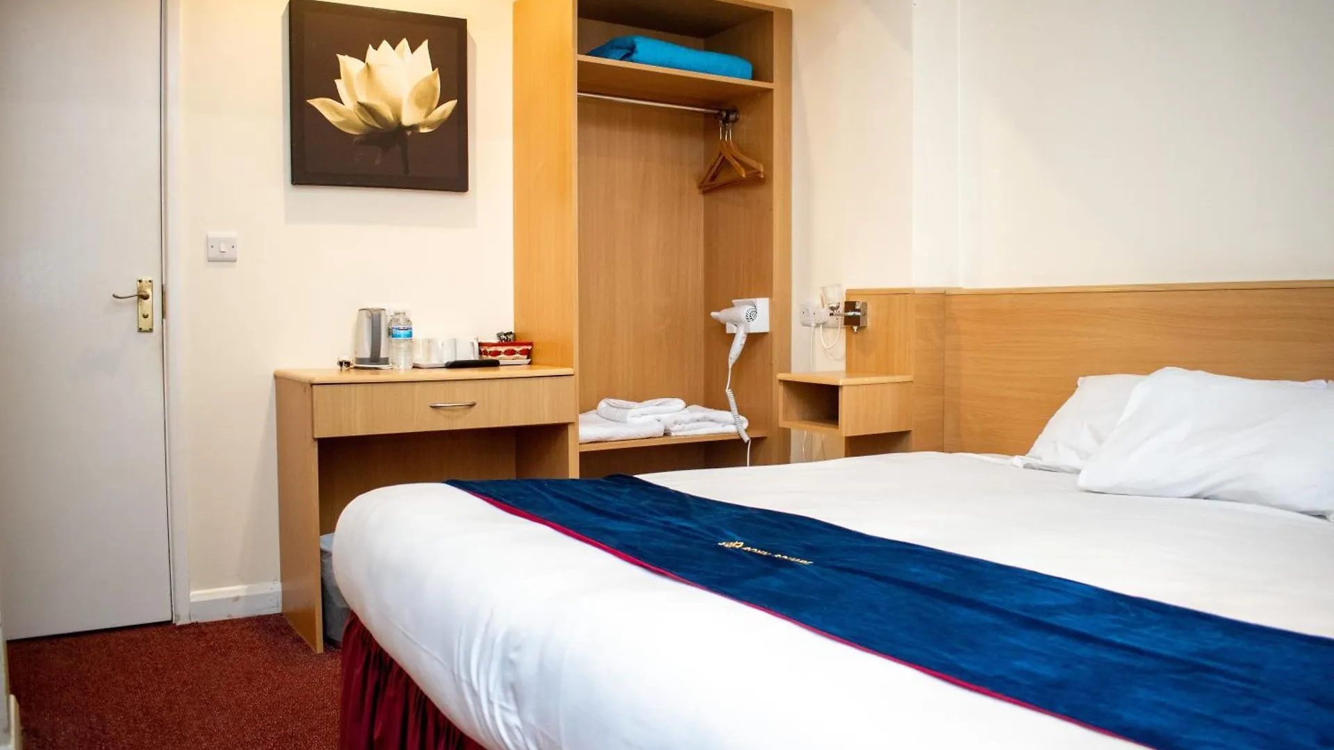 Royal Square Hotel - Nec & Birmingham Airport Marston Green